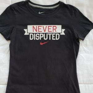 Nike Ladies SlimFit Size S Black T-shirt Pre-Owned